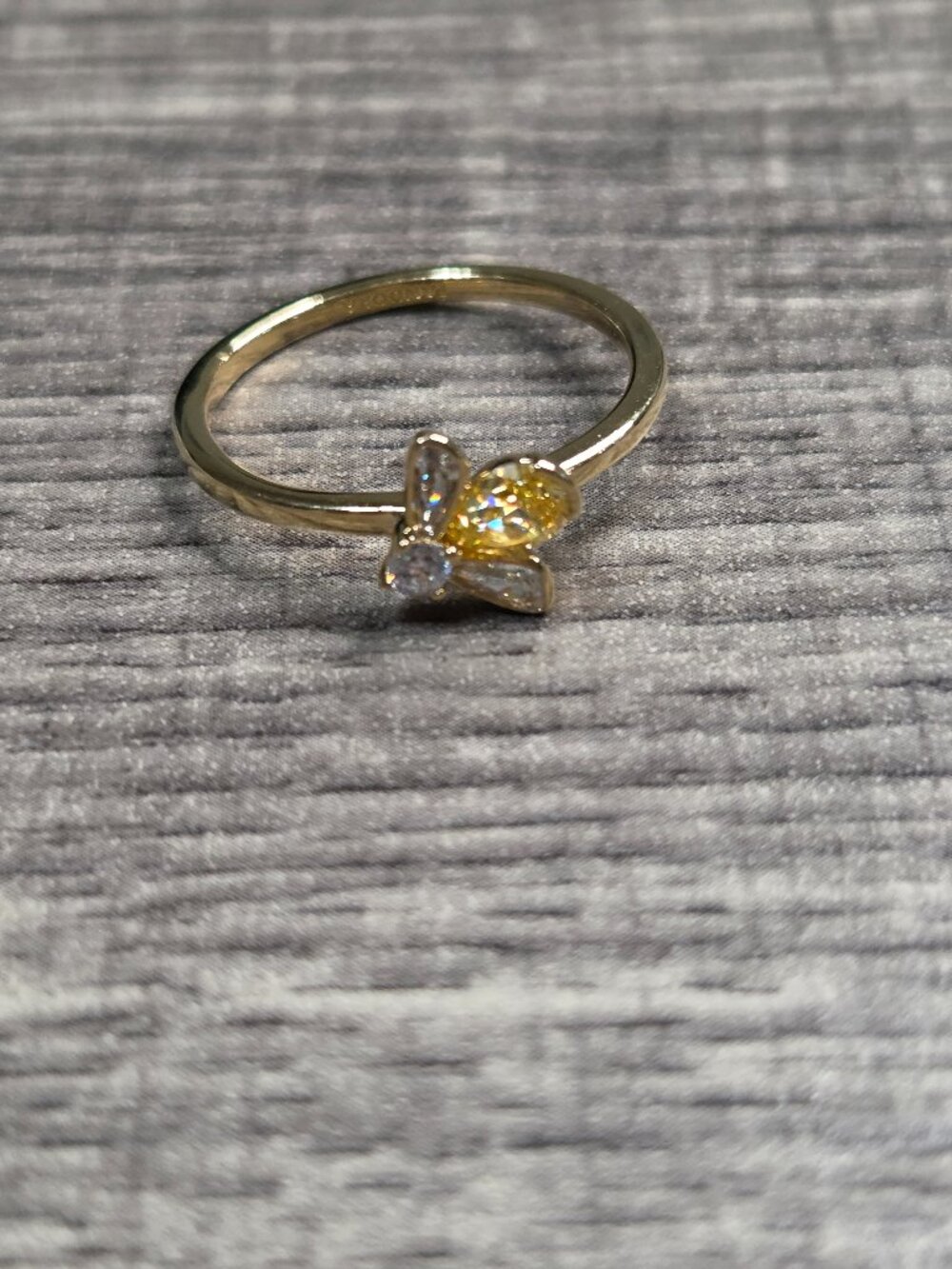 Authentic Pandora Honey Bee Ring  14k gold plating